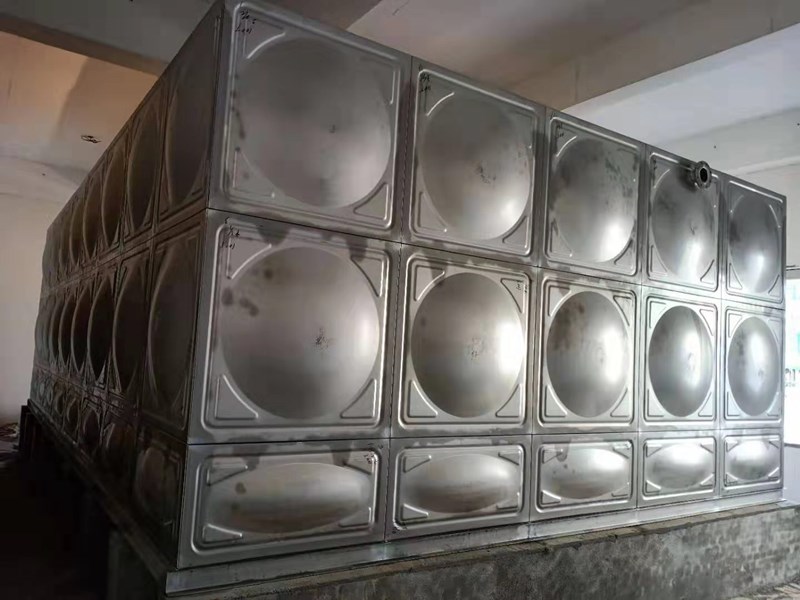 不銹鋼消防水箱與飲用水箱的區(qū)別